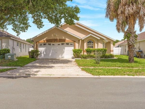 2606 LUISENO WAY , KISSIMMEE, FL 34747