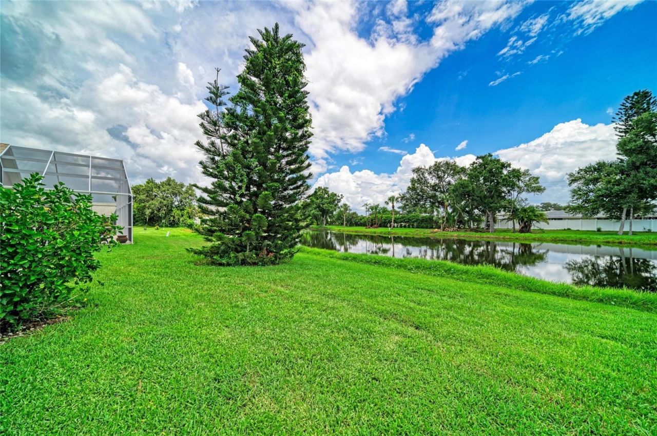 7488 Eleanor Circle, Sarasota, FL 34243 Photo