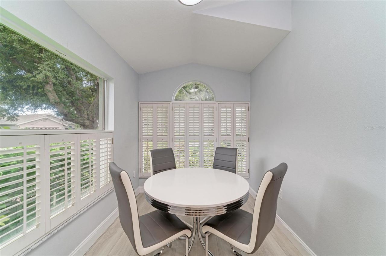 7488 Eleanor Circle, Sarasota, FL 34243 Photo