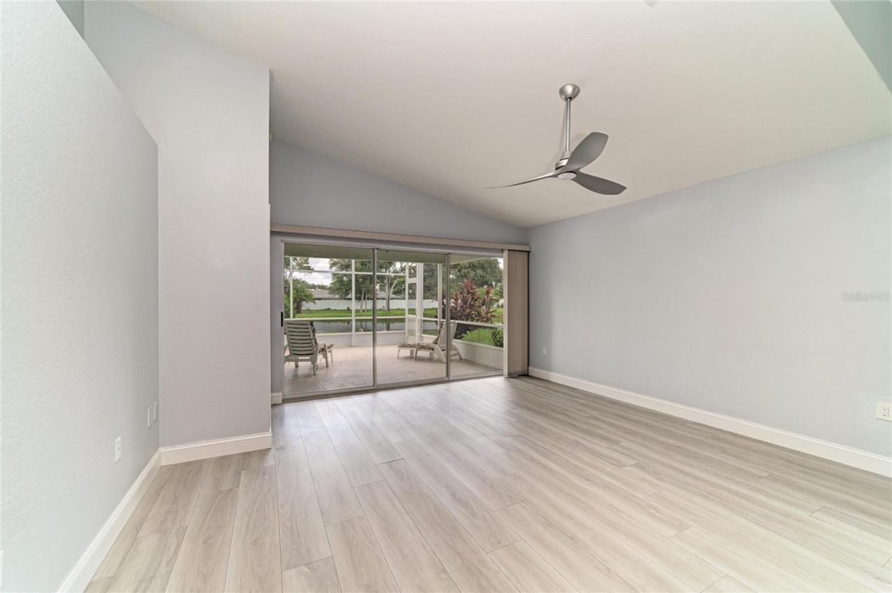 7488 Eleanor Circle, Sarasota, FL 34243 Photo