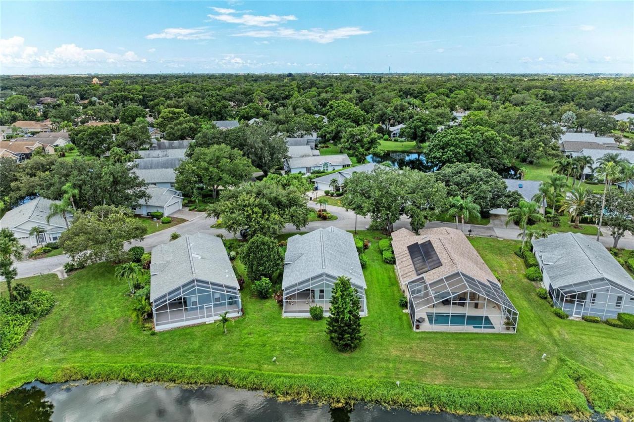 7488 Eleanor Circle, Sarasota, FL 34243 Photo