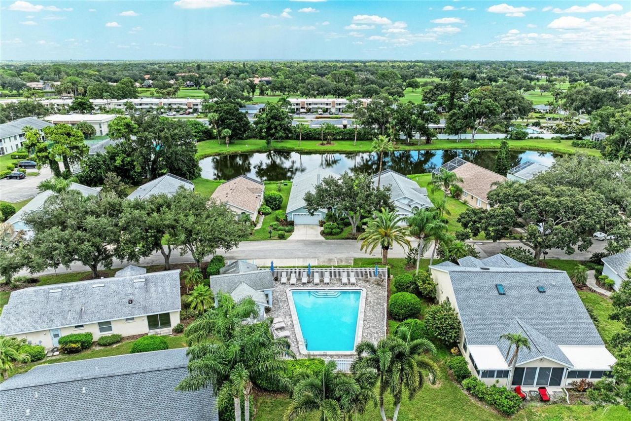 7488 Eleanor Circle, Sarasota, FL 34243 Photo