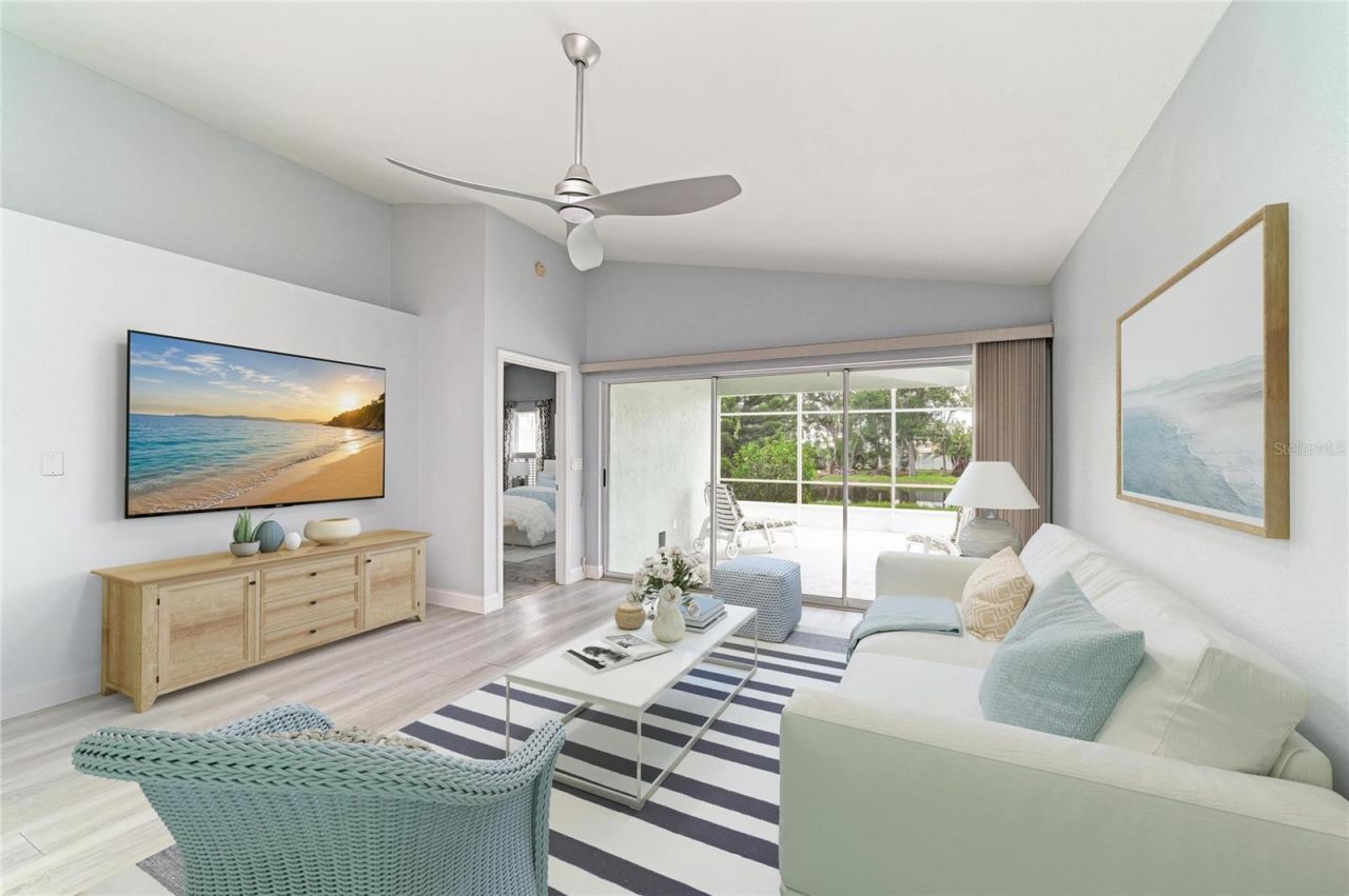 7488 Eleanor Circle, Sarasota, FL 34243 Photo