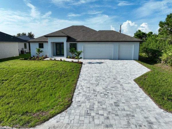 11201 CHALET AVENUE , ENGLEWOOD, FL 34224