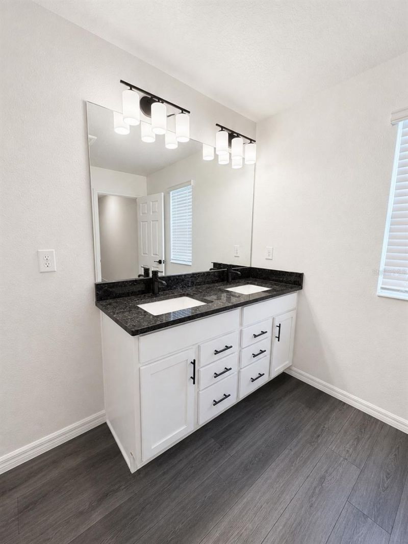 9589 Sandy Bluffs Circle, Parrish, FL 34219 Photo