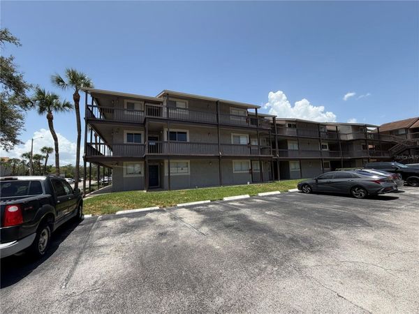 6308 NEWTOWN CIRCLE , Unit 8B1, TAMPA, FL 33615