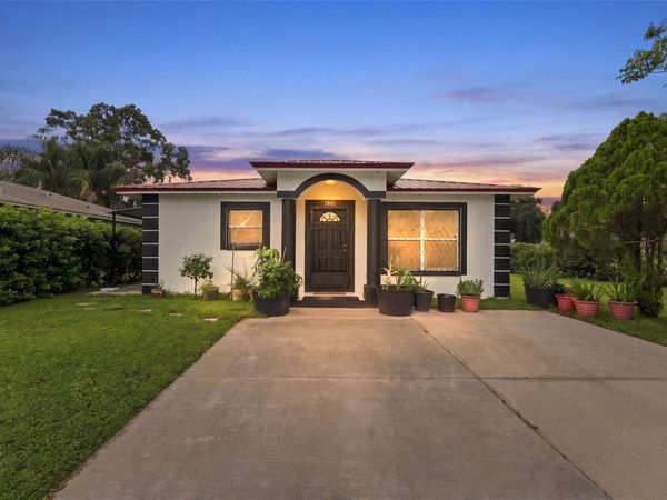 1801 BETHUNE DRIVE, PLANT CITY, FL 33563