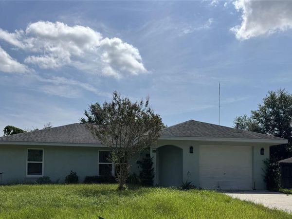 393 WALNUT AVENUE , ORANGE CITY, FL 32763