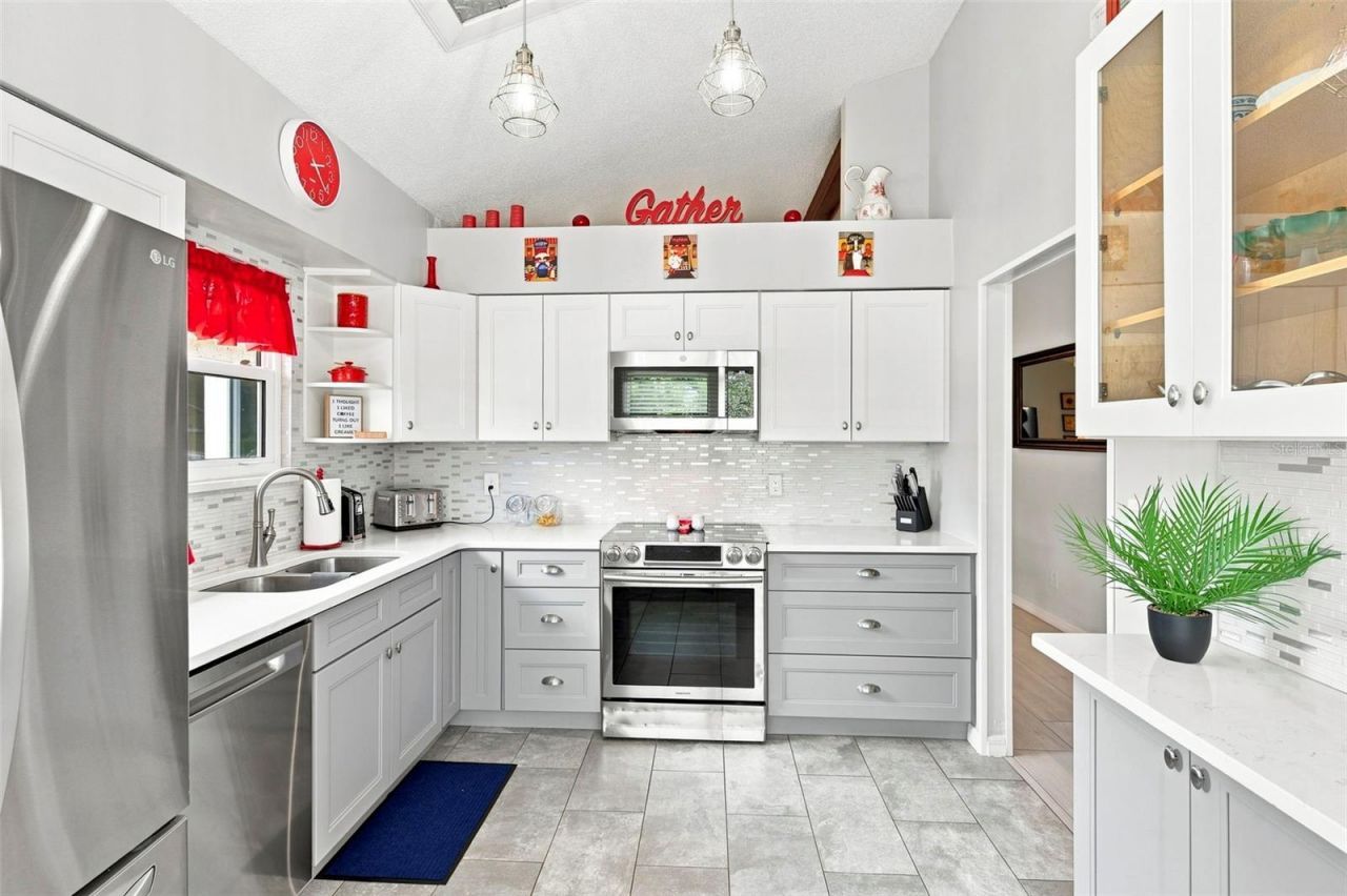 2234 Springflower Dr., Clearwater, FL 33763 Photo