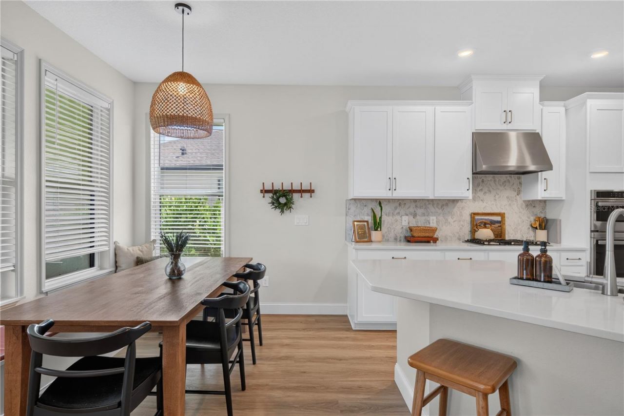 9284 Tequila Sunrise Drive, Sarasota, FL 34241 Photo