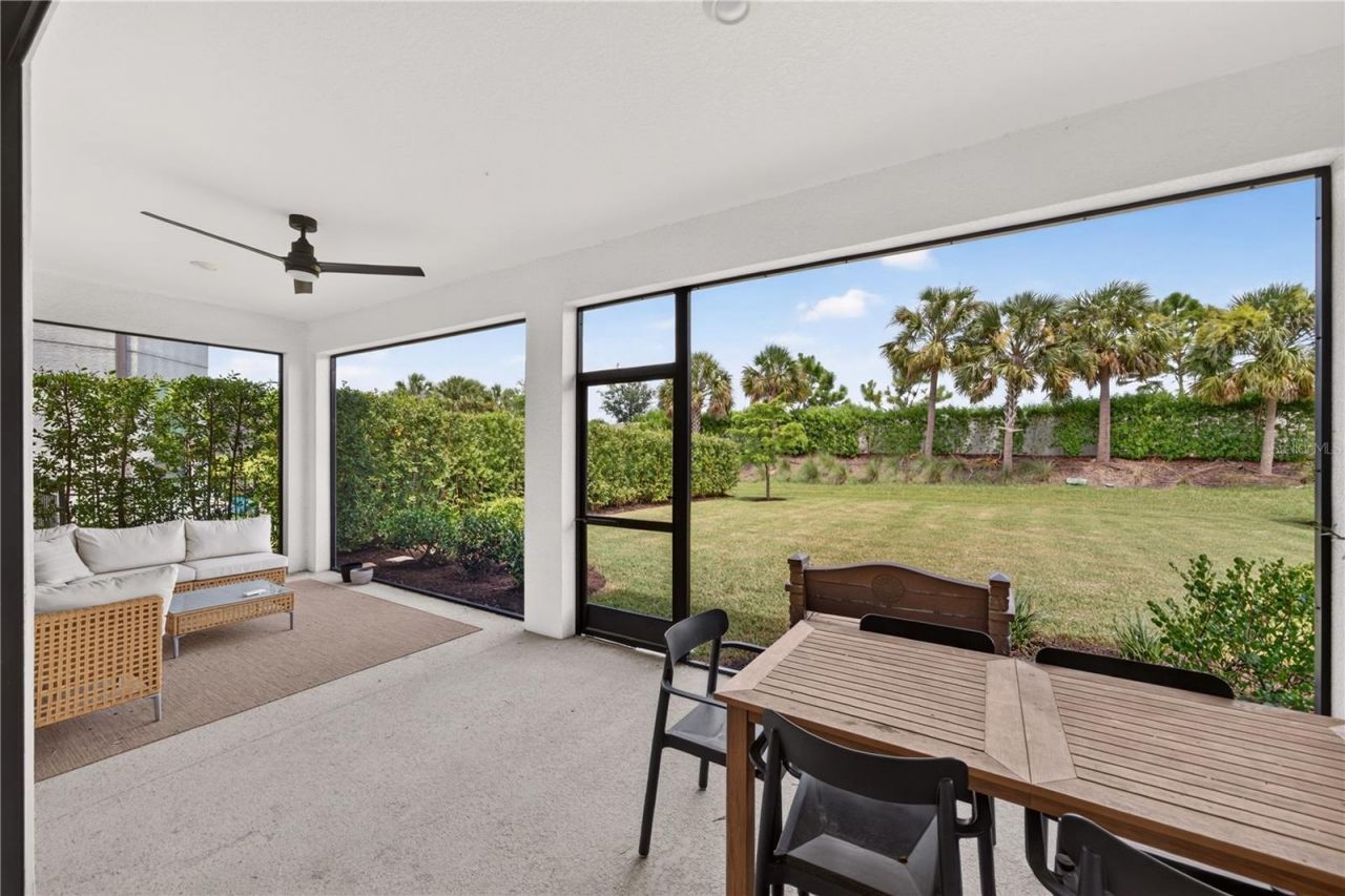 9284 Tequila Sunrise Drive, Sarasota, FL 34241 Photo