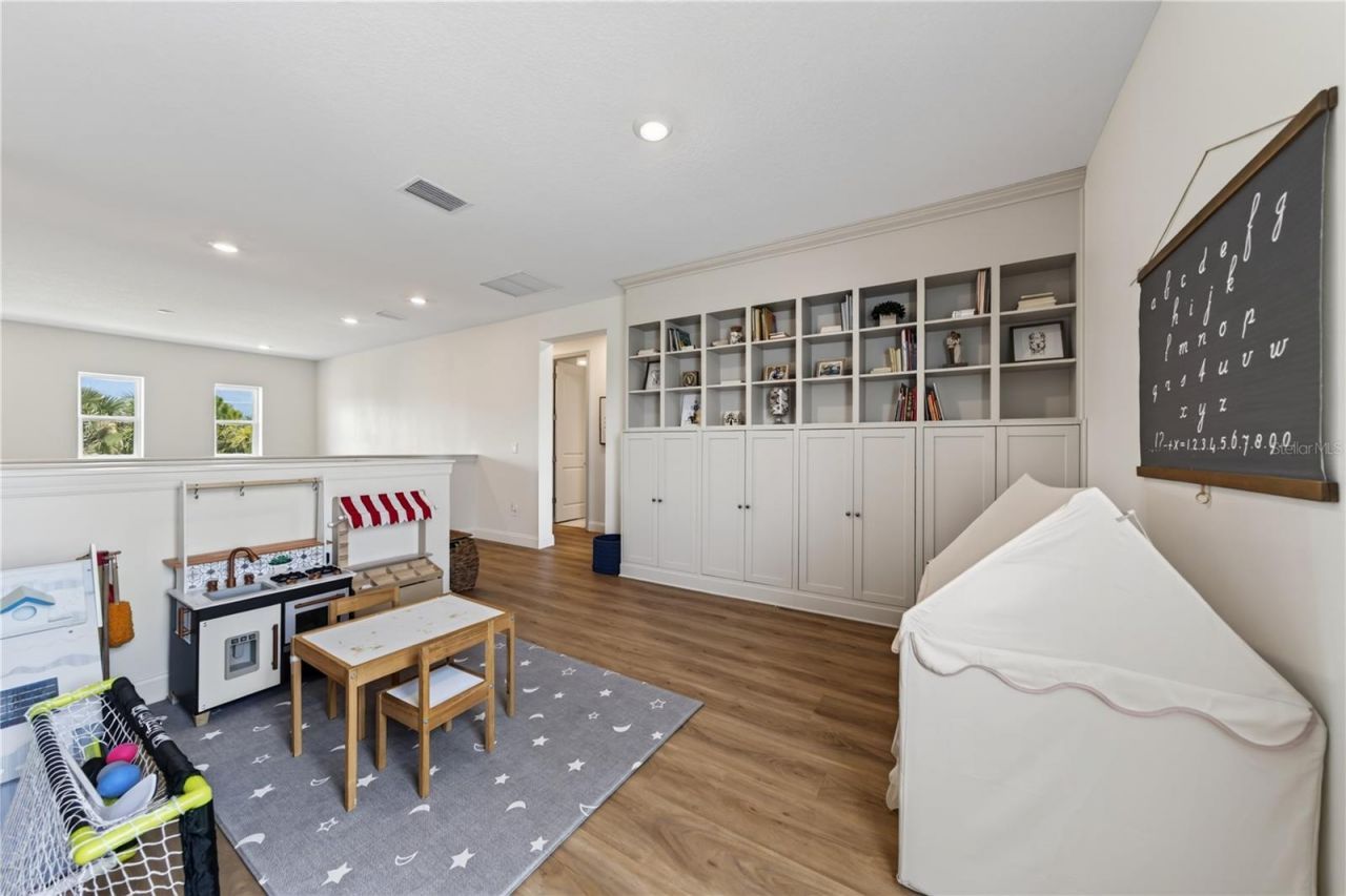 9284 Tequila Sunrise Drive, Sarasota, FL 34241 Photo