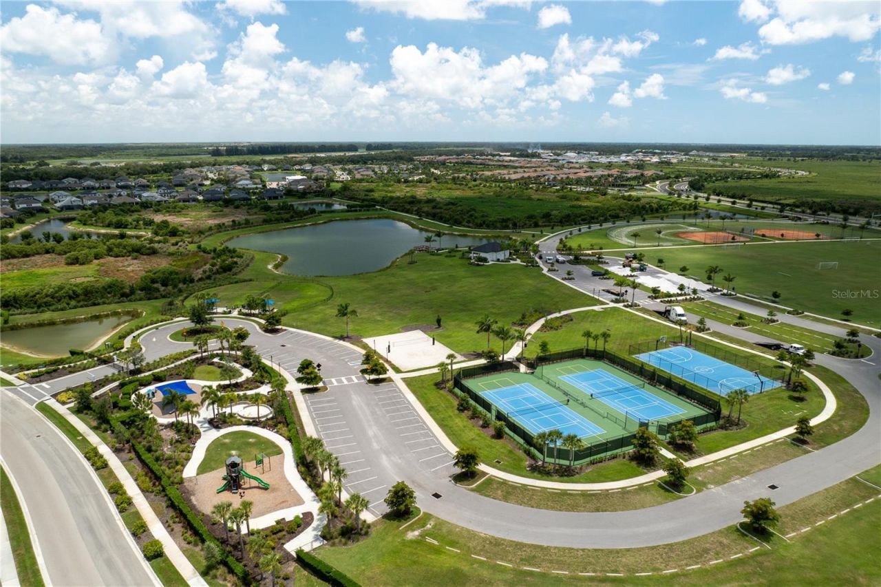 9284 Tequila Sunrise Drive, Sarasota, FL 34241 Photo