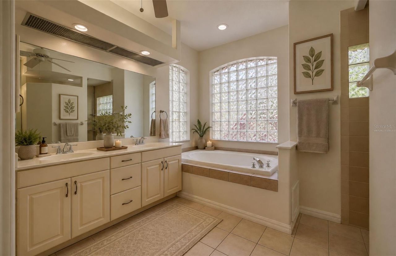 143 Mill Run E, Bradenton, FL 34212 Photo