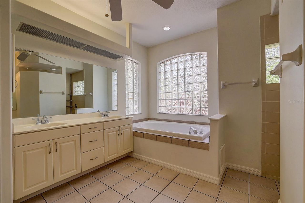 143 Mill Run E, Bradenton, FL 34212 Photo