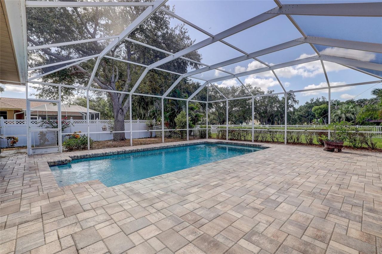 143 Mill Run E, Bradenton, FL 34212 Photo