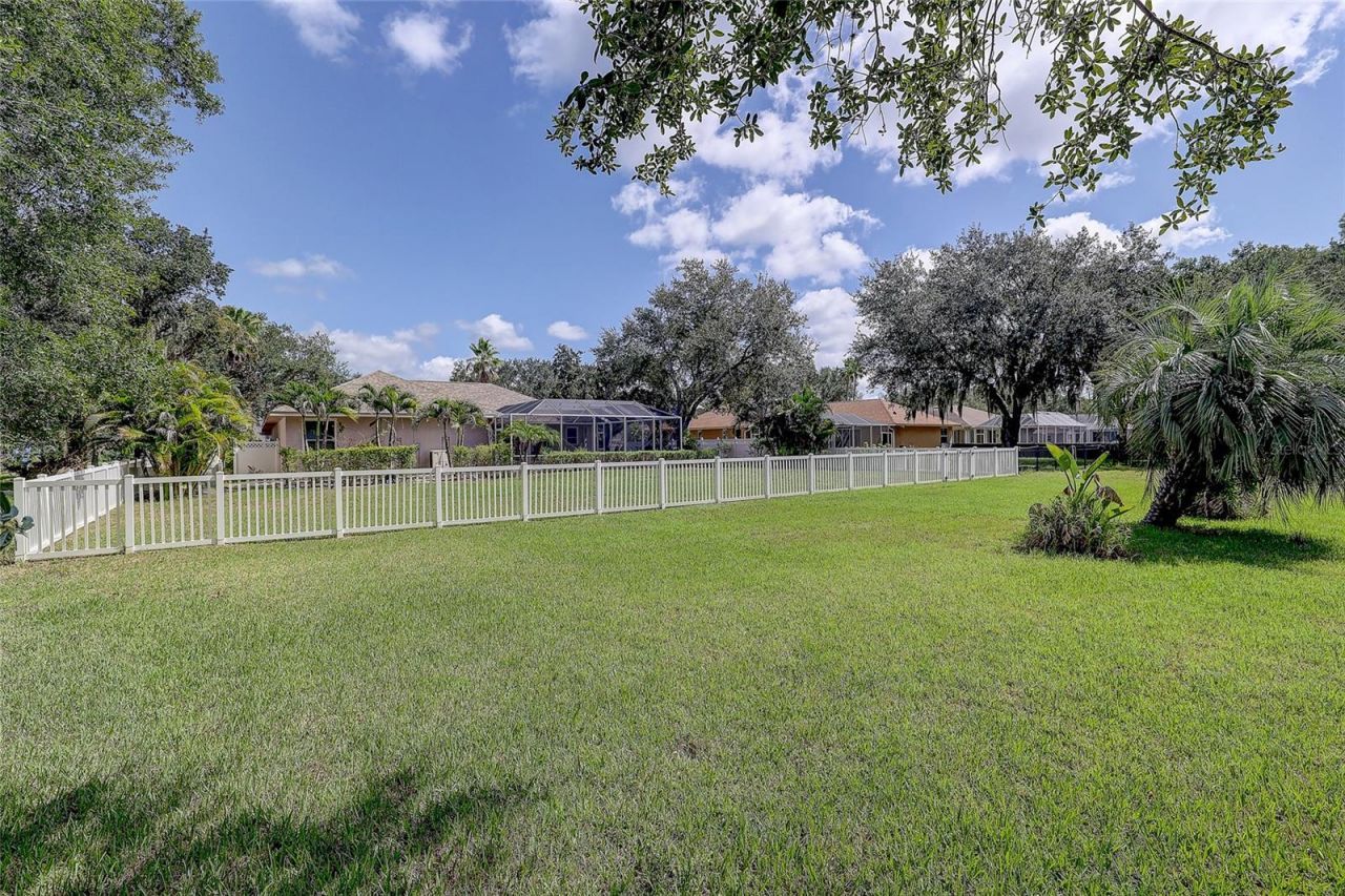 143 Mill Run E, Bradenton, FL 34212 Photo