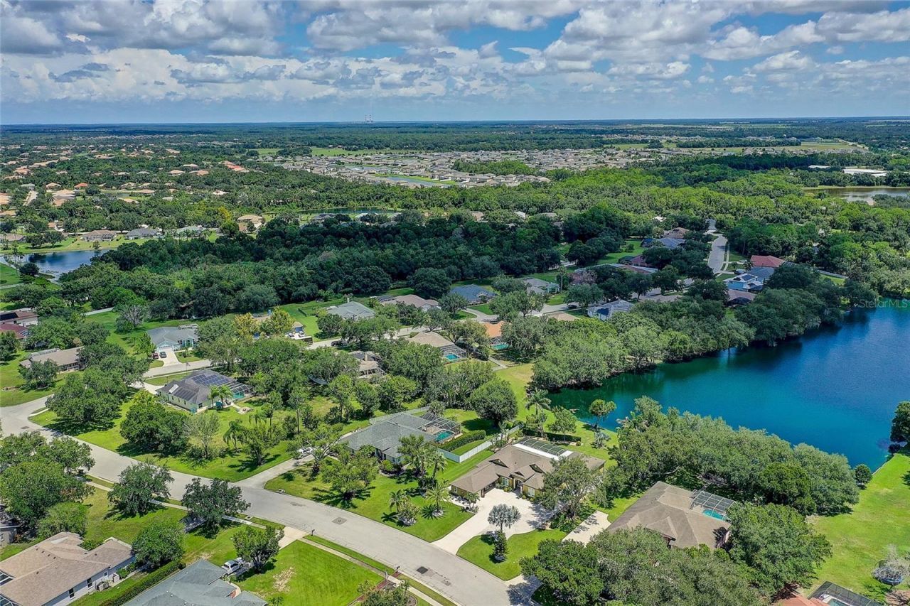 143 Mill Run E, Bradenton, FL 34212 Photo