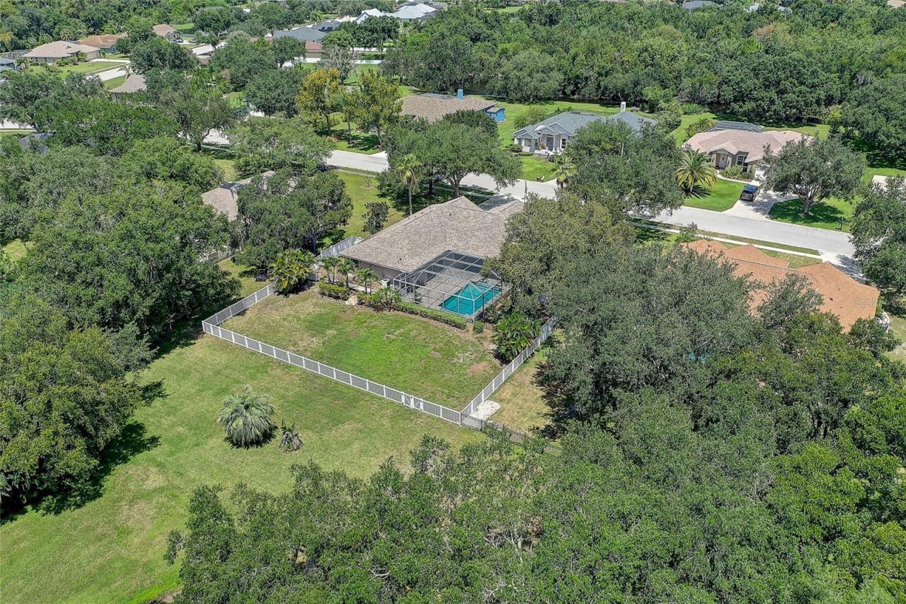 143 Mill Run E, Bradenton, FL 34212 Photo