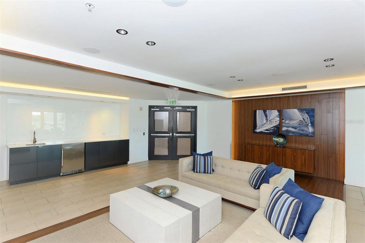 1771 Ringling Boulevard, Unit 1008, Sarasota, FL 34236 Photo