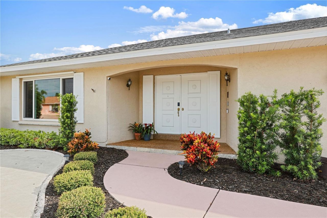 756 Flamingo Drive, Apollo Beach, FL 33572 Photo
