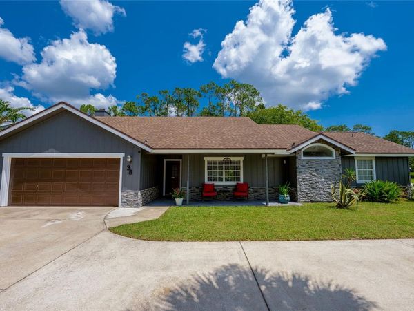 38 WEYANOKE LANE , PALM COAST, FL 32164