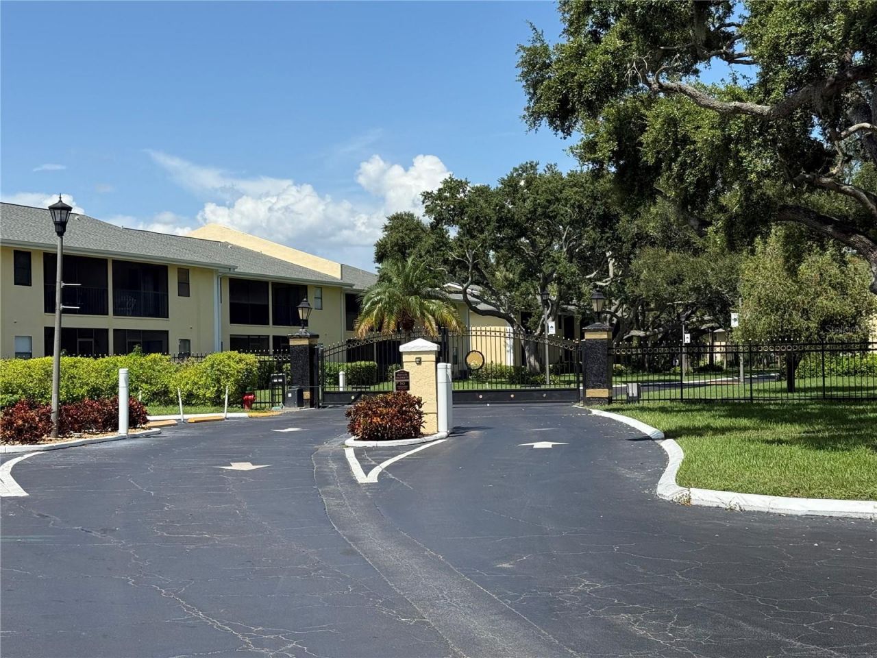 3001 58th Avenue S, Unit 613, Saint Petersburg, FL 33712 Photo