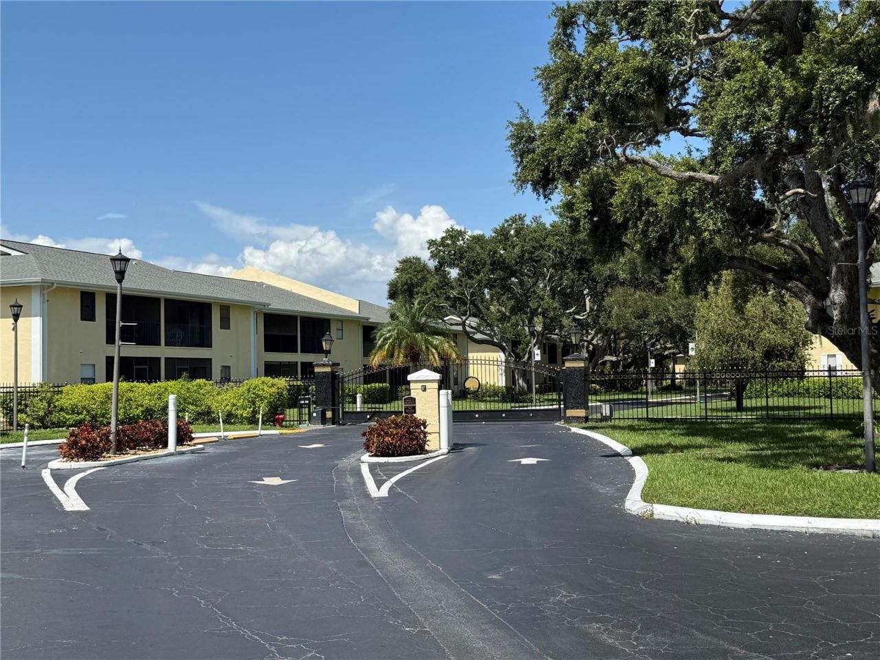 3001 58th Avenue S, Unit 613, Saint Petersburg, FL 33712 Photo