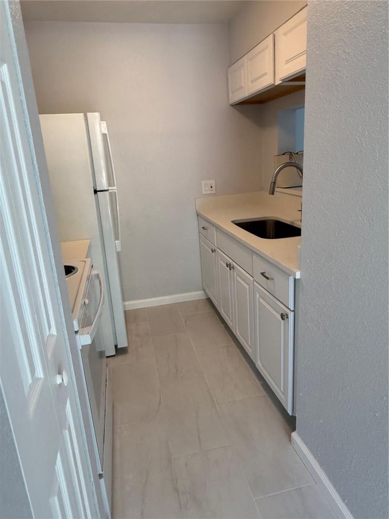3001 58th Avenue S, Unit 613, Saint Petersburg, FL 33712 Photo