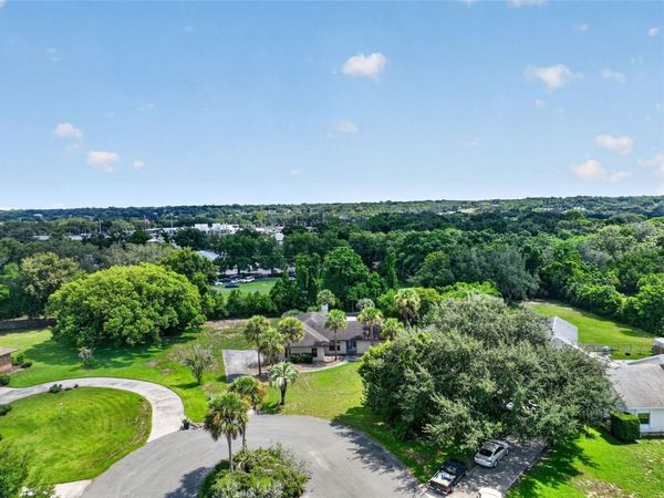 2085 SUSSEX DRIVE , MOUNT DORA, FL 32757