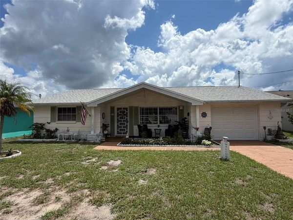 1332 FLOTILLA DRIVE , HOLIDAY, FL 34690