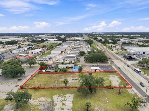 4946 E HILLSBOROUGH AVENUE , TAMPA, FL 33610