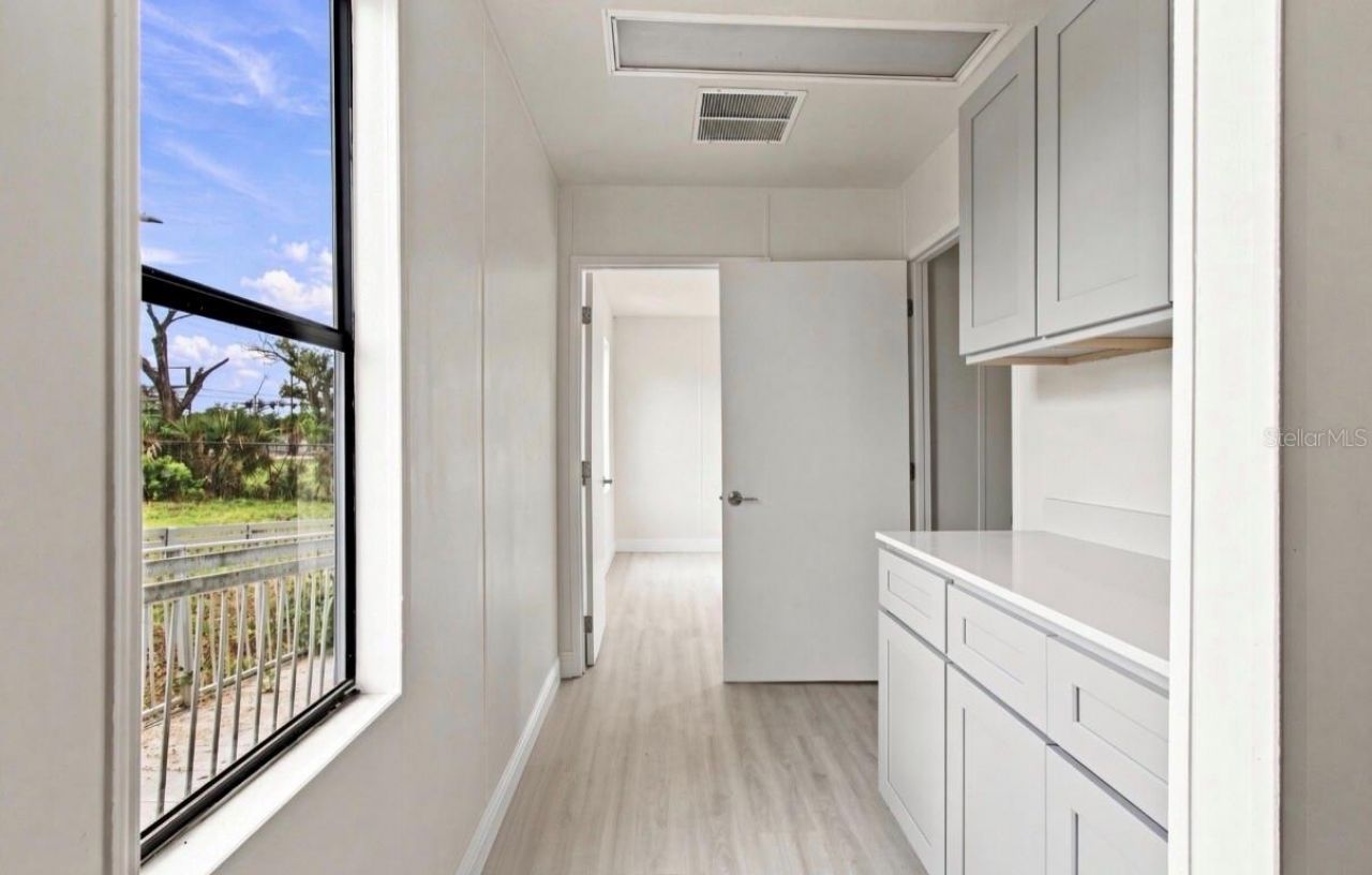 4946 E Hillsborough Avenue , Tampa, FL 33610 Photo
