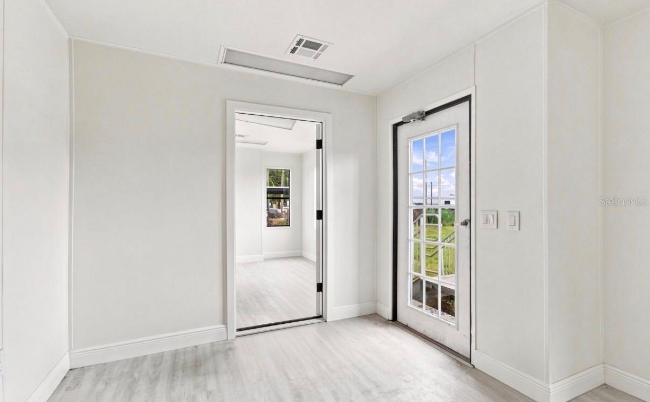 4946 E Hillsborough Avenue , Tampa, FL 33610 Photo