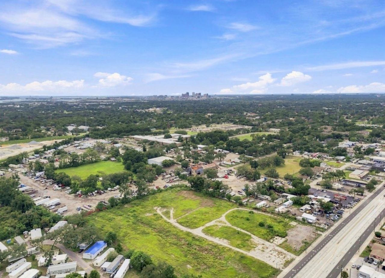 4946 E Hillsborough Avenue , Tampa, FL 33610 Photo
