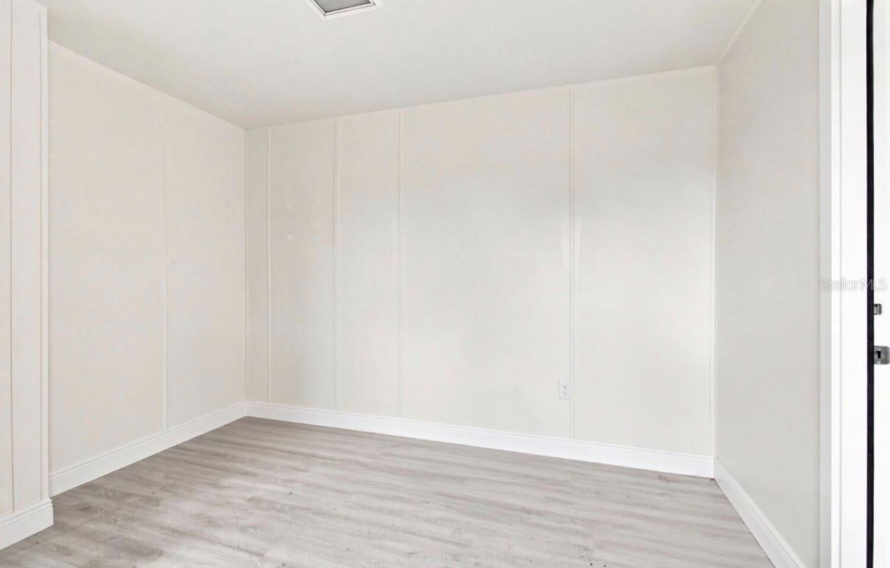 4946 E Hillsborough Avenue , Tampa, FL 33610 Photo