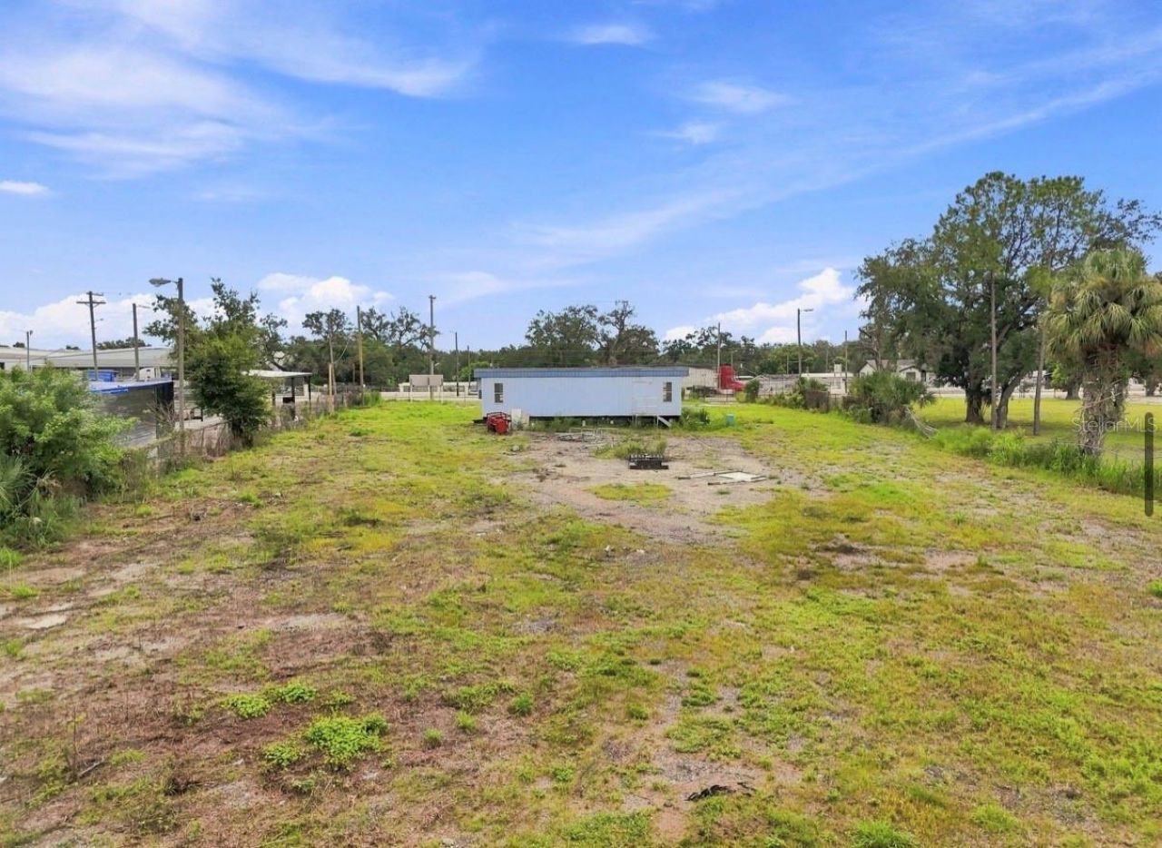 4946 E Hillsborough Avenue , Tampa, FL 33610 Photo