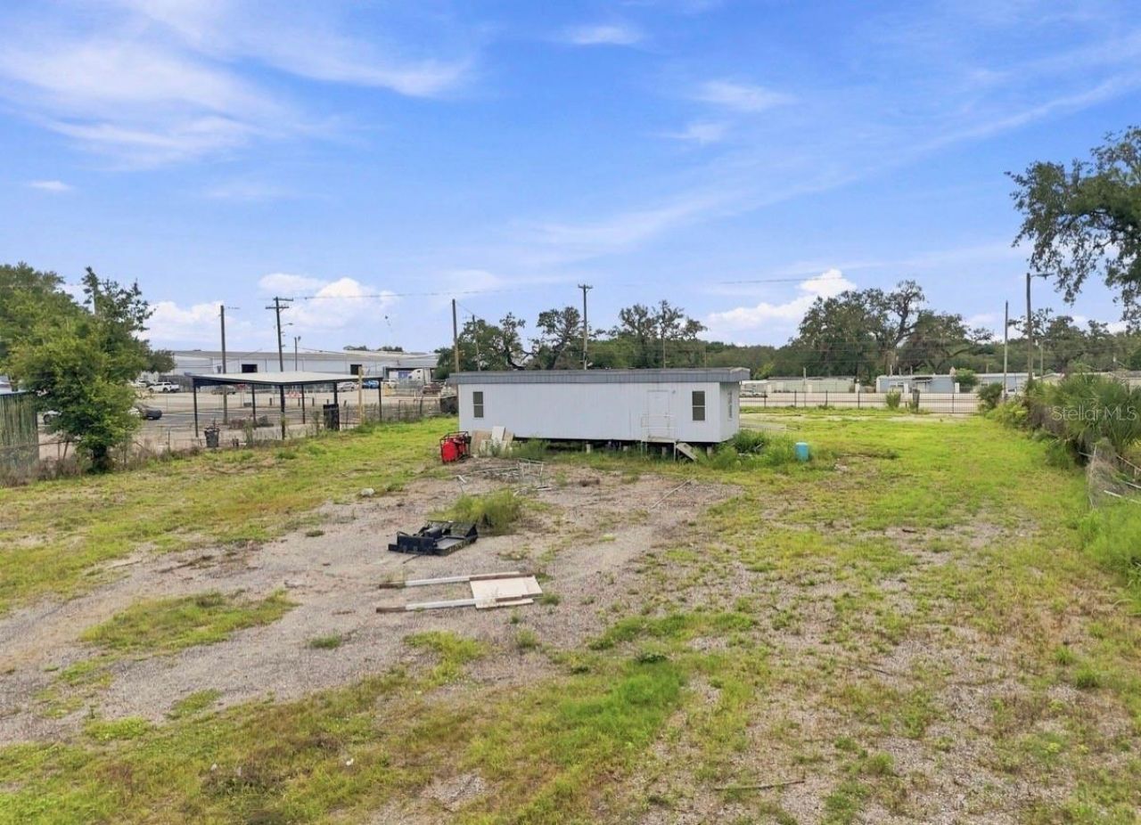 4946 E Hillsborough Avenue , Tampa, FL 33610 Photo