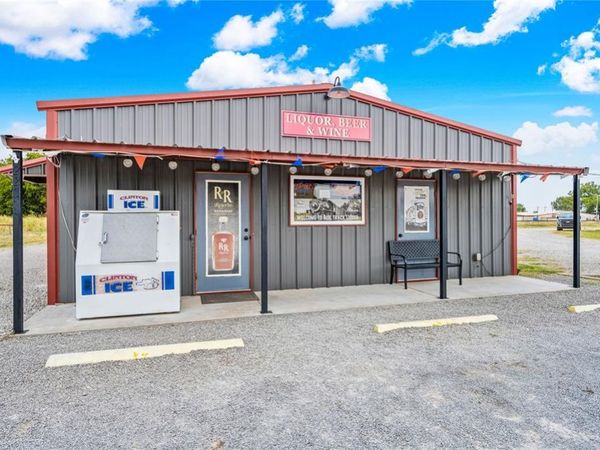 227 N Main Street, Waurika, OK 73573