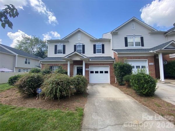 5422 Waverly Lynn Lane, Charlotte, NC 28269