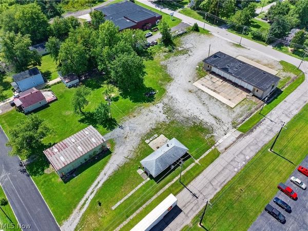 1616 W 47th Street , Ashtabula, OH 44004