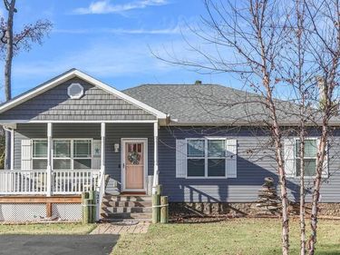 21 10TH STREET, COLONIAL BEACH, VA 22443