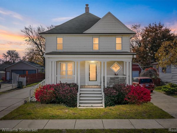22816 Ridgeway Street , St Clair Shores, Mi 48080