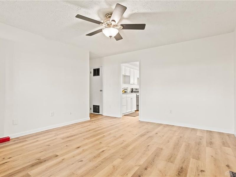 255 Hartshorn Drive, Vandalia, OH 45377 Photo 7