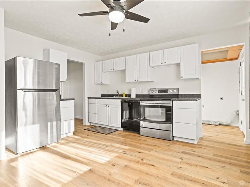 255 Hartshorn Drive, Vandalia, OH 45377 Photo 8