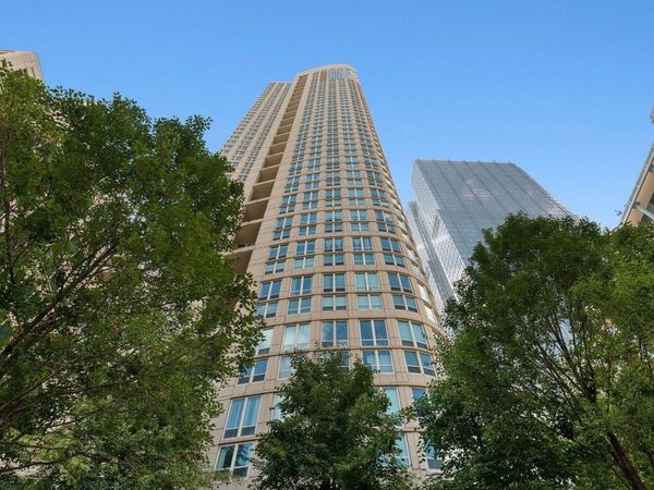 345 N LaSalle Street , Unit 1505, Chicago, IL 60654