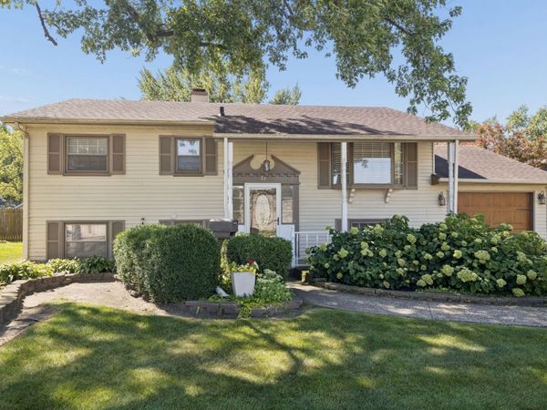 21 Pawnee Drive , Thornton, IL 60476