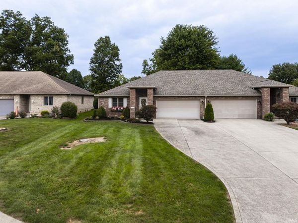 803 S Silverwood Road, Muncie, IN 47304