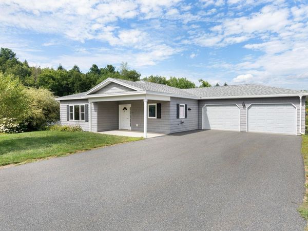 171 Buttonwood Drive, Brattleboro, VT 05301
