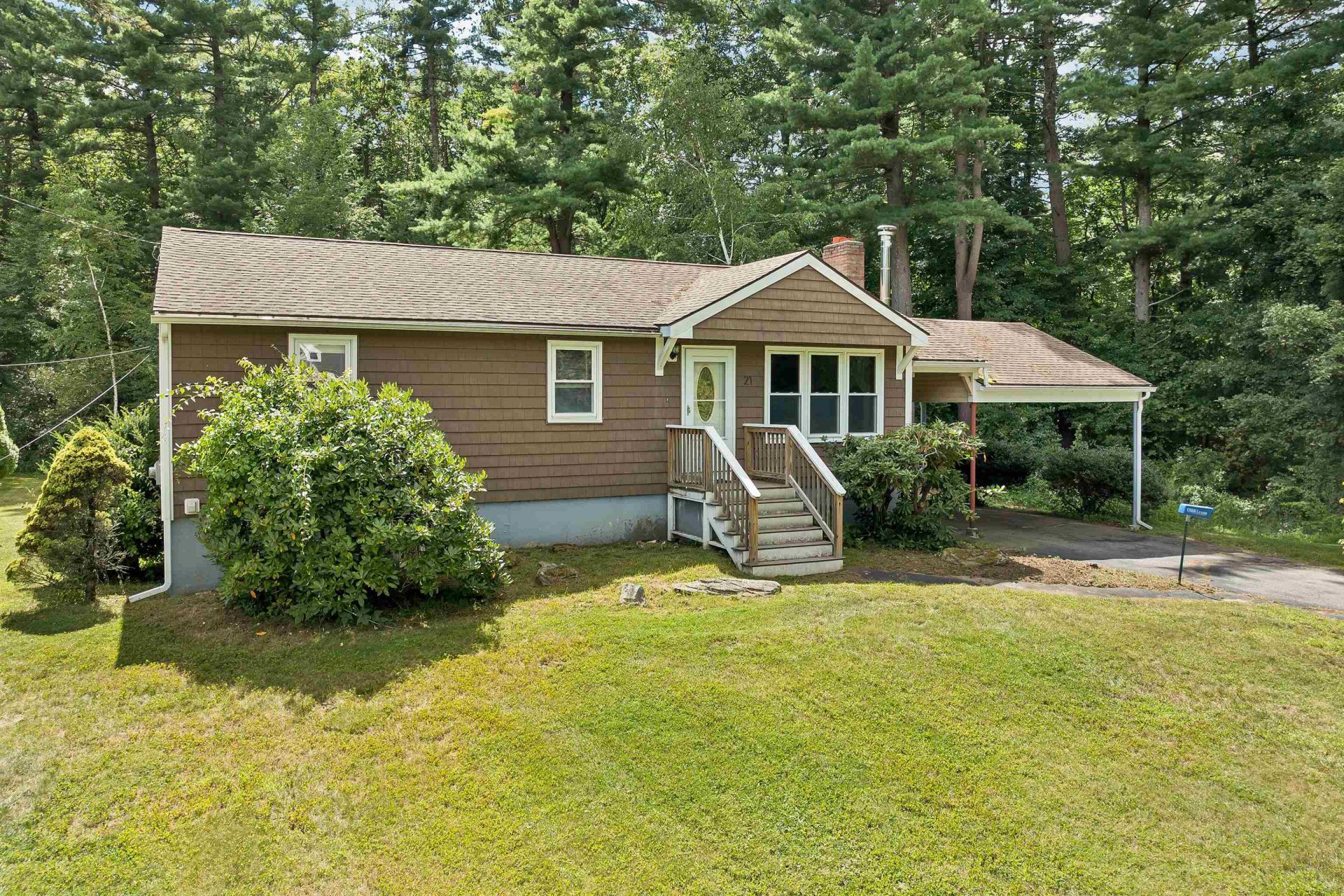 21 Briar Avenue, Salem, NH 03079 Main Photo